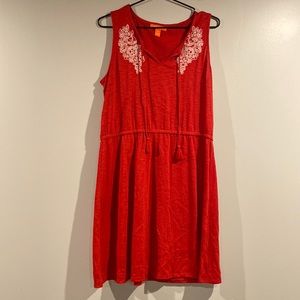 Red dress with embroidered flowers M